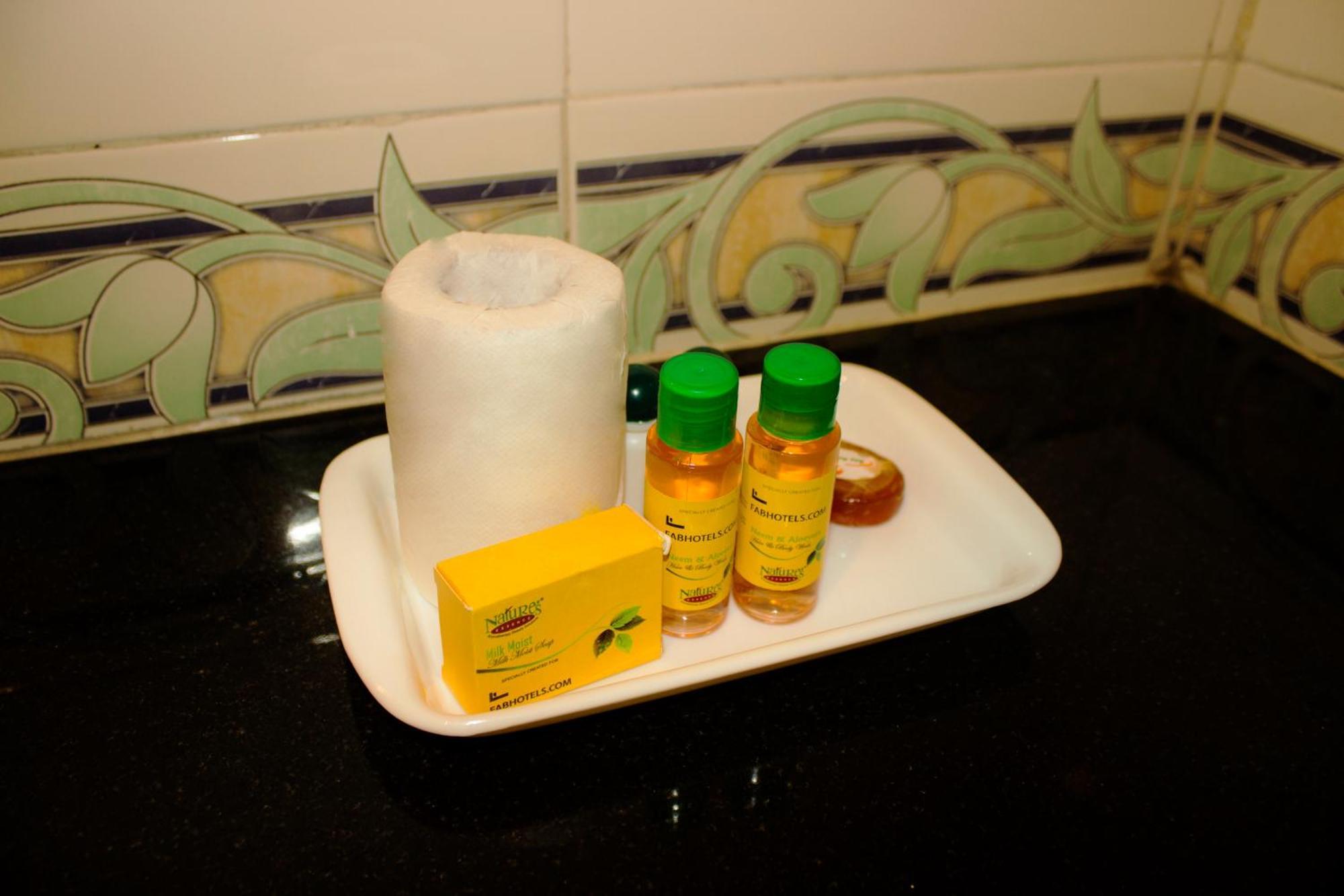 Fabhotel Prime Royal Castle - Nr Coimbatore North Railway Station Eksteriør bilde
